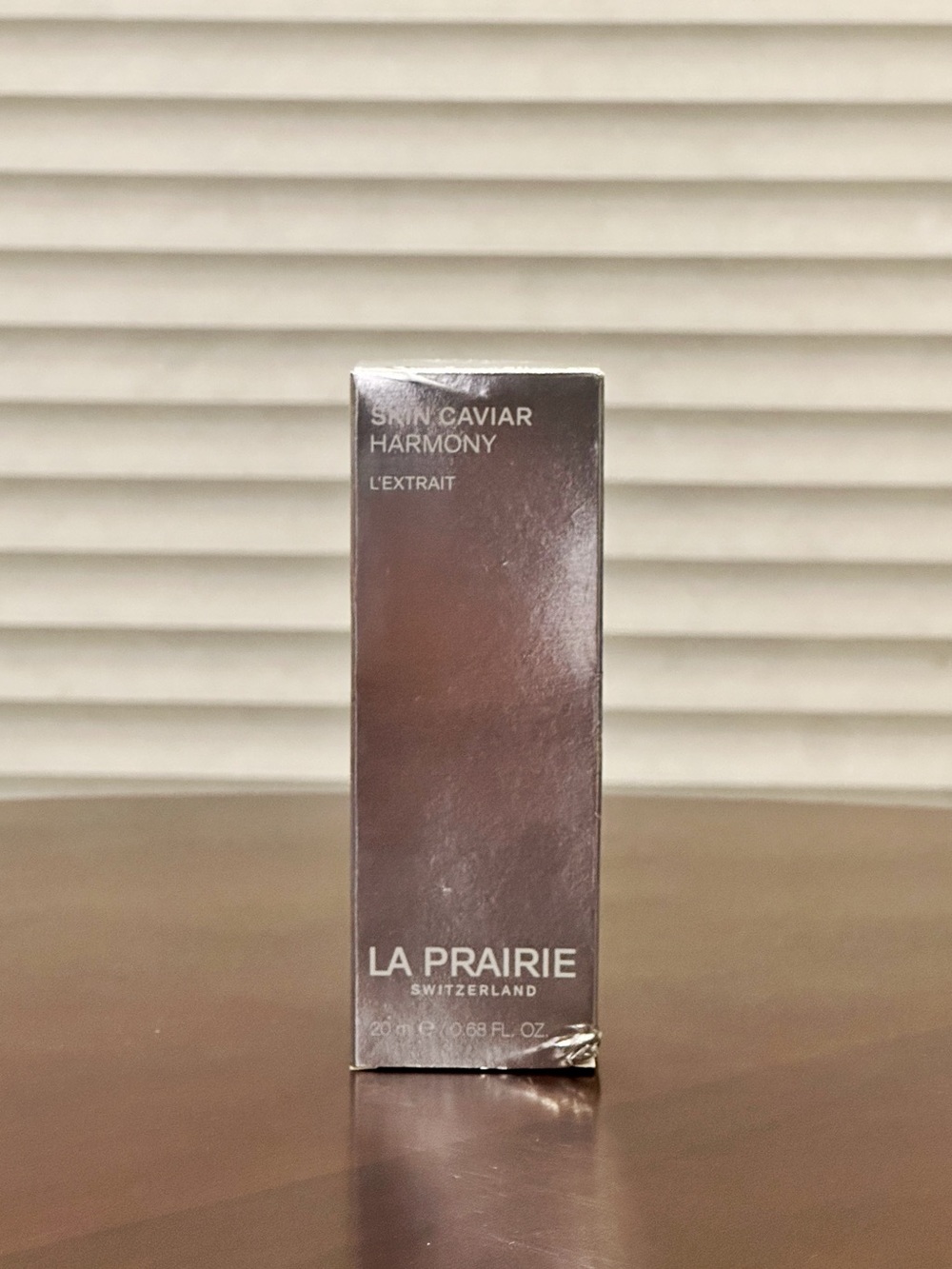 La Prairie Metallic Silver Skin Caviar Harmony L'Extrait Packaging
